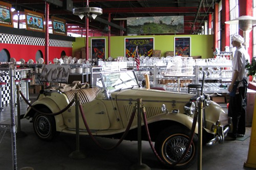 Inside the Intriguing L&L Restaurant Equipment Store (With Pictures)